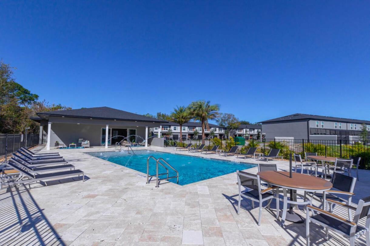 Casa de Férias Dream Townhouse With Splash Pool At Le Reve 4439 Kissimmee